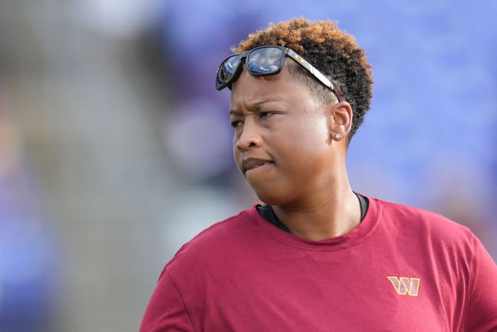 King before the Commanders’ 17-15 preseason loss to the Ravens on Aug. 27, 2022.